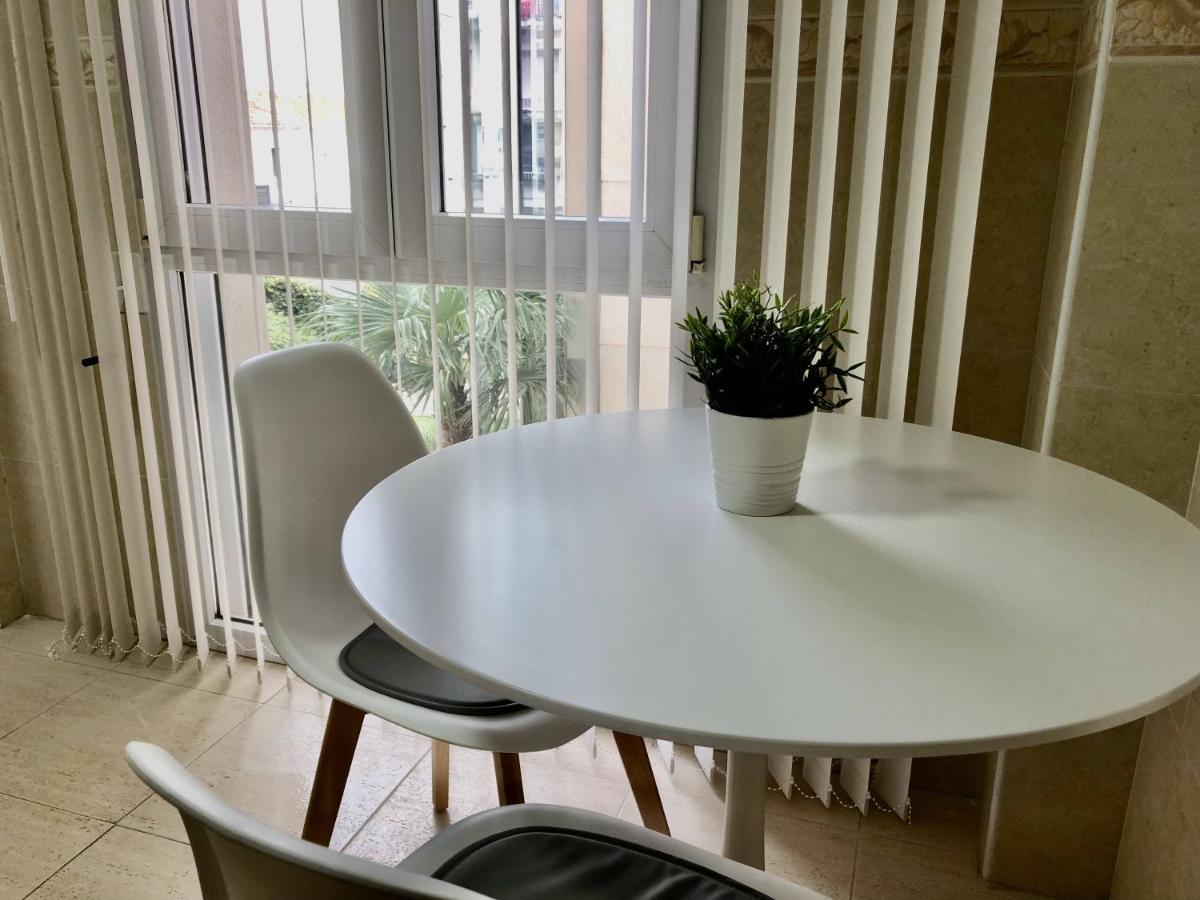 Exclusive Beachside 3 Bedroom Apartment With Pool In ألتيا المظهر الخارجي الصورة
