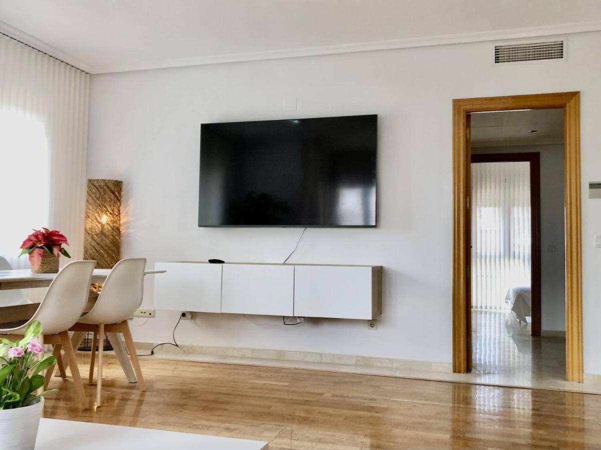 Exclusive Beachside 3 Bedroom Apartment With Pool In ألتيا المظهر الخارجي الصورة