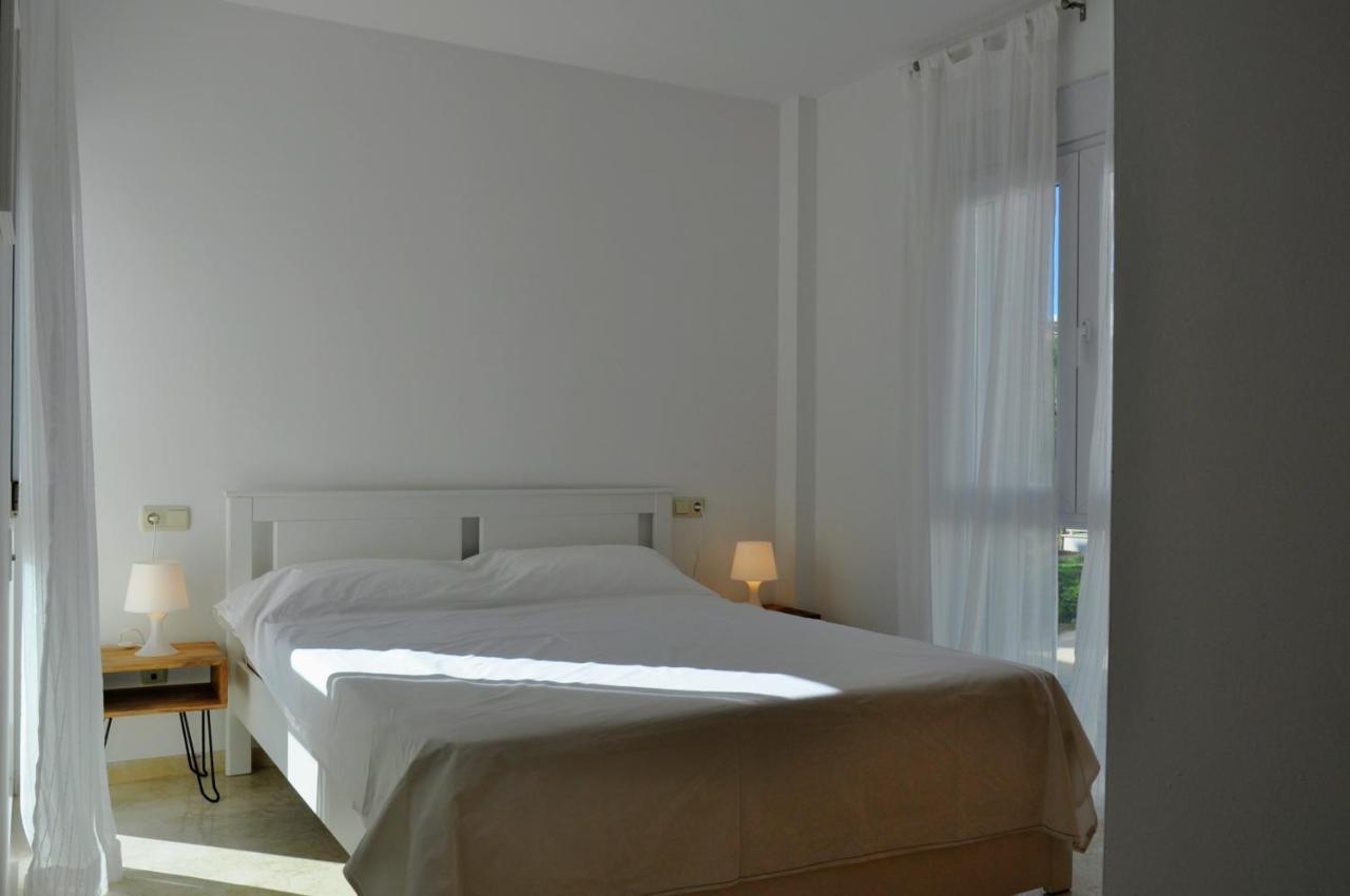 Exclusive Beachside 3 Bedroom Apartment With Pool In ألتيا المظهر الخارجي الصورة
